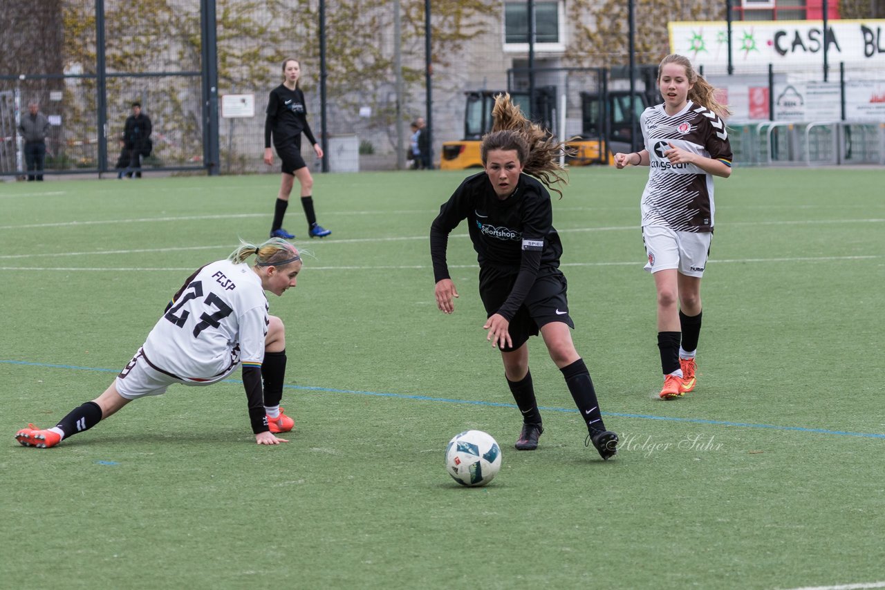 Bild 228 - B-Juniorinnen St.Pauli - C-Juniorinnen SV Steinhorst : Ergebnis: 1:2